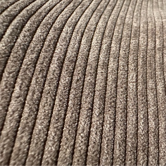 New corduroy pants brown size 14 - Picture 3 of 3